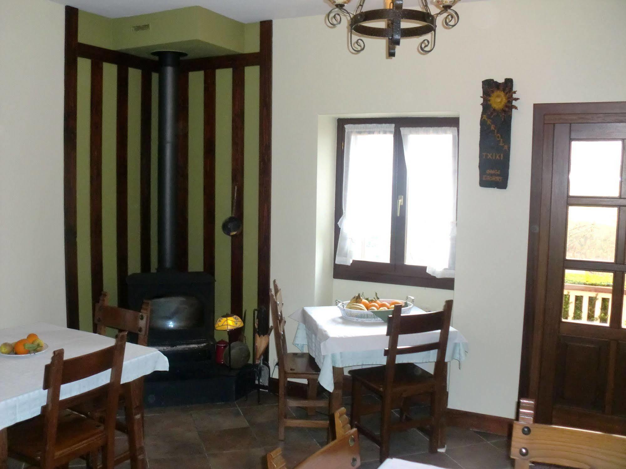 Country house Arriola Txiki *